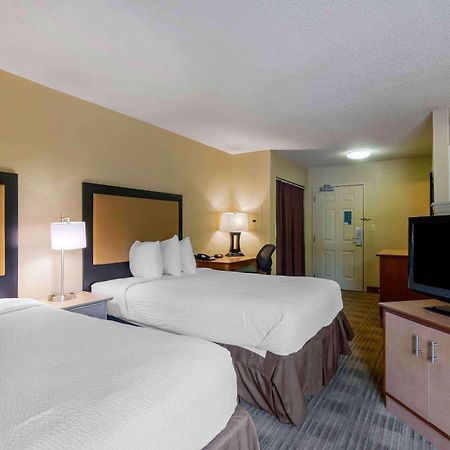 Extended Stay America Select Suites Tampa Airport Memorial Hwy Экстерьер фото