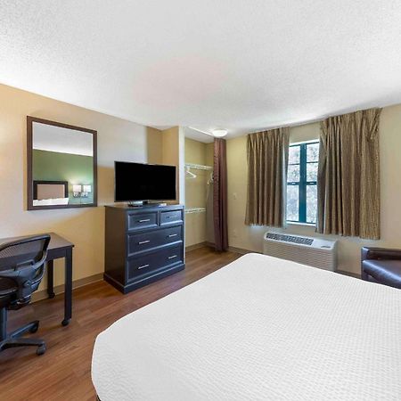 Extended Stay America Select Suites Tampa Airport Memorial Hwy Экстерьер фото