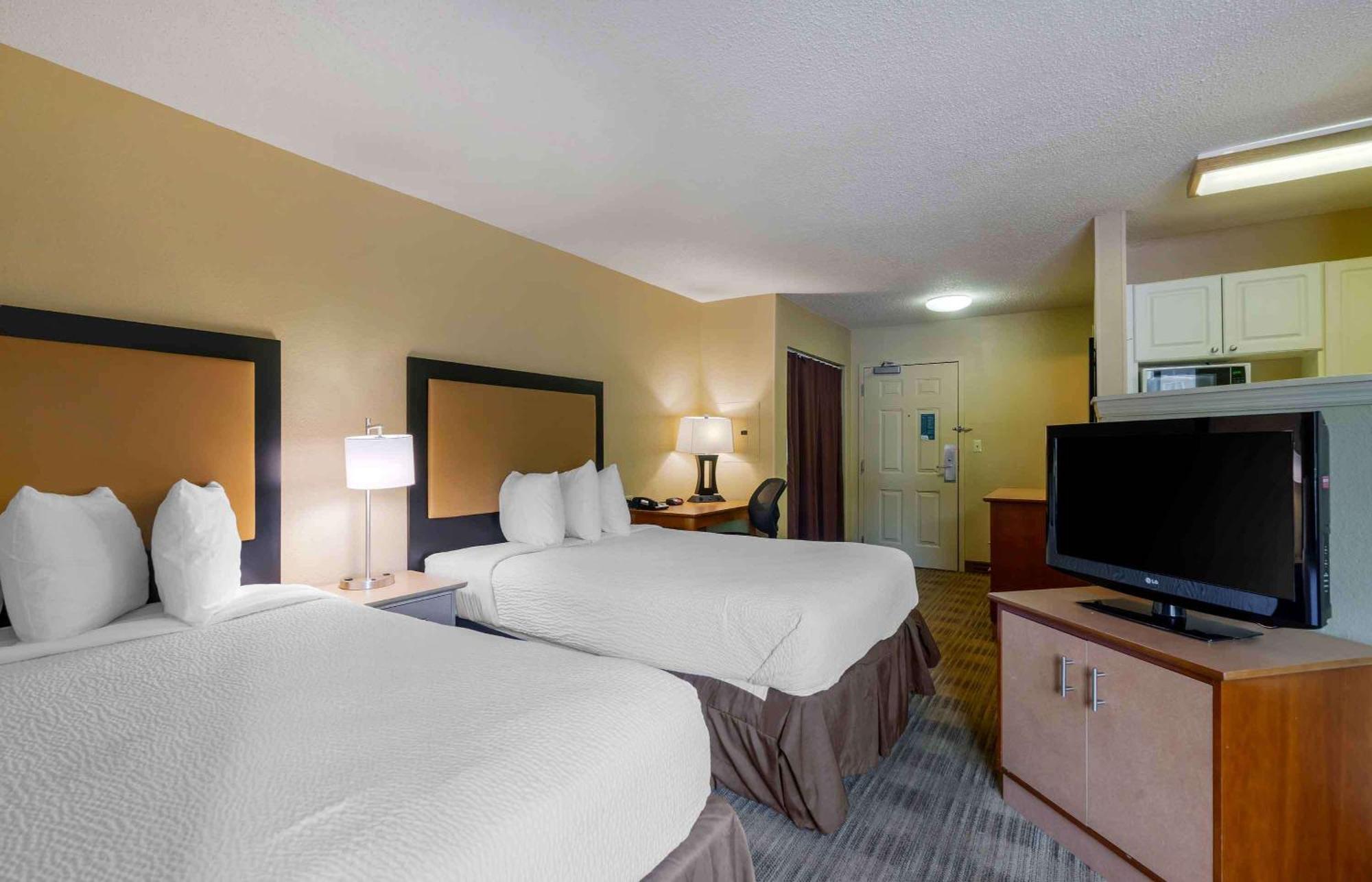 Extended Stay America Select Suites Tampa Airport Memorial Hwy Экстерьер фото