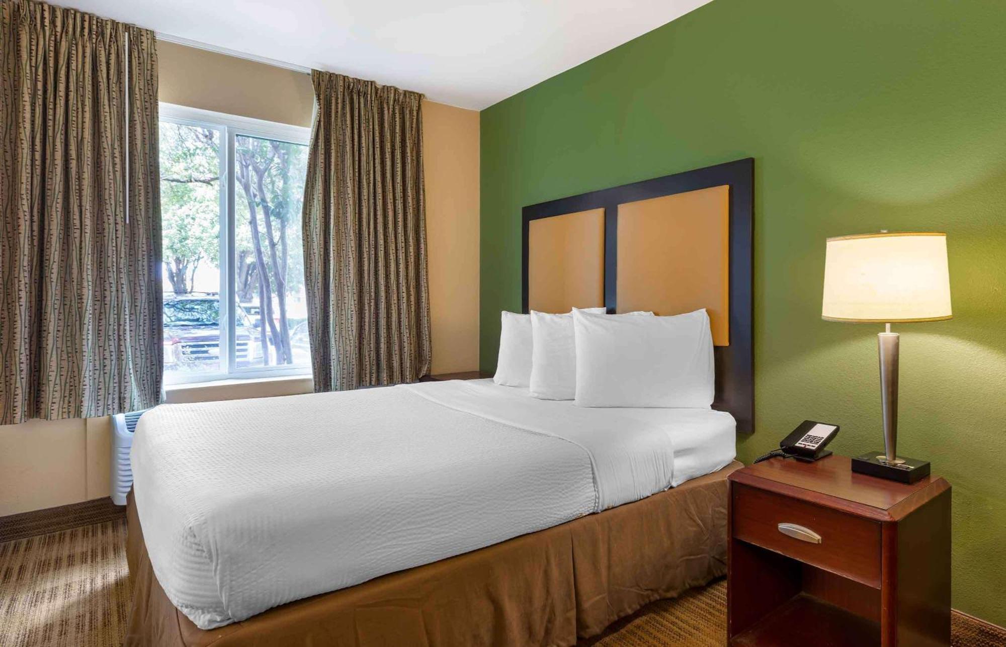 Extended Stay America Select Suites Tampa Airport Memorial Hwy Экстерьер фото