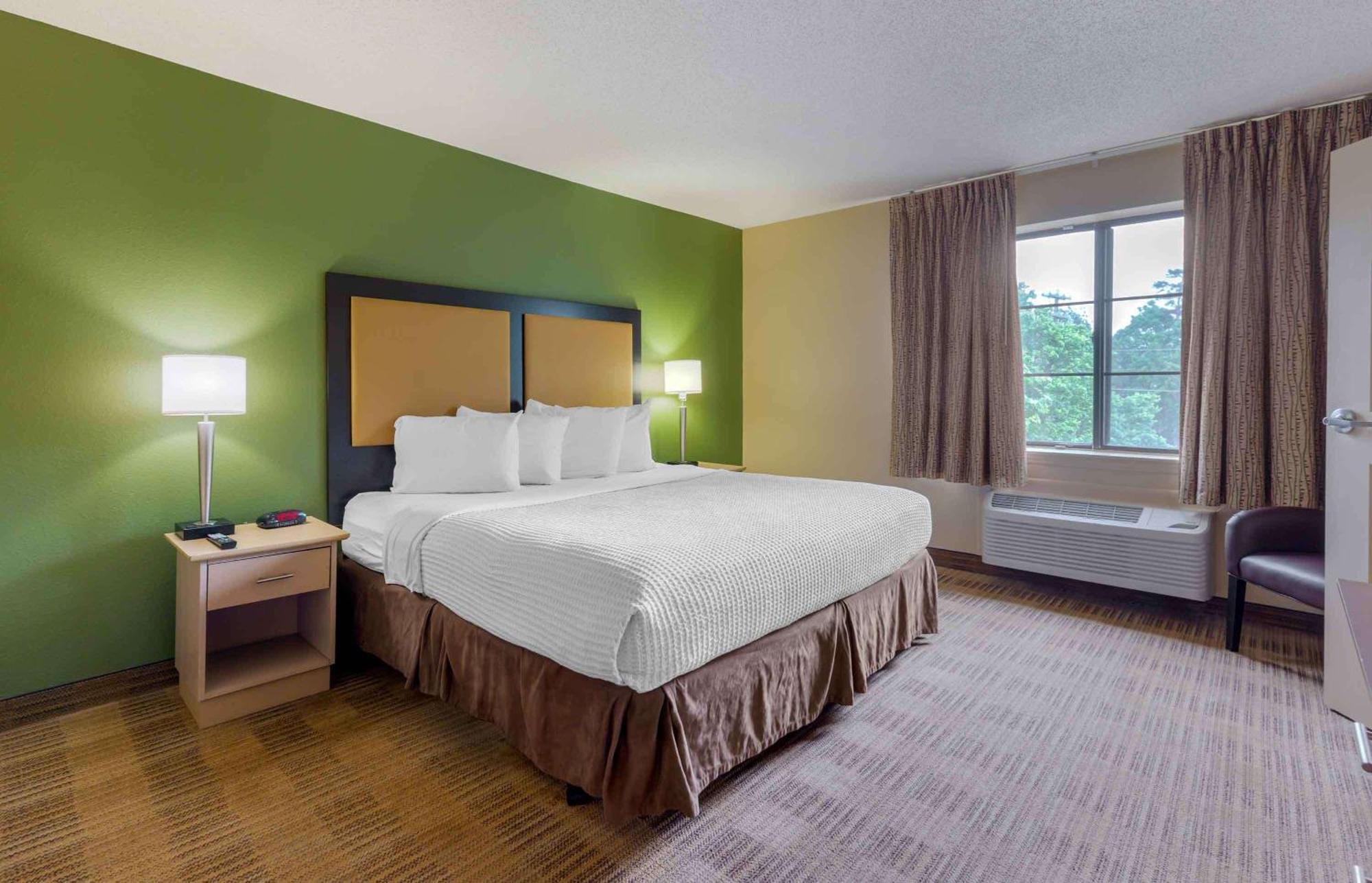Extended Stay America Select Suites Tampa Airport Memorial Hwy Экстерьер фото