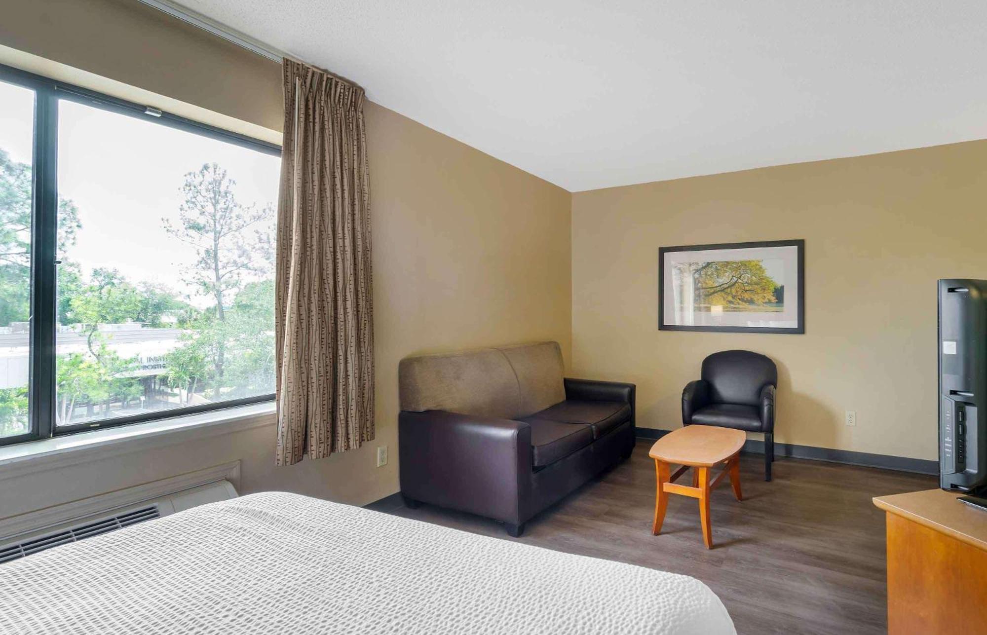 Extended Stay America Select Suites Tampa Airport Memorial Hwy Экстерьер фото